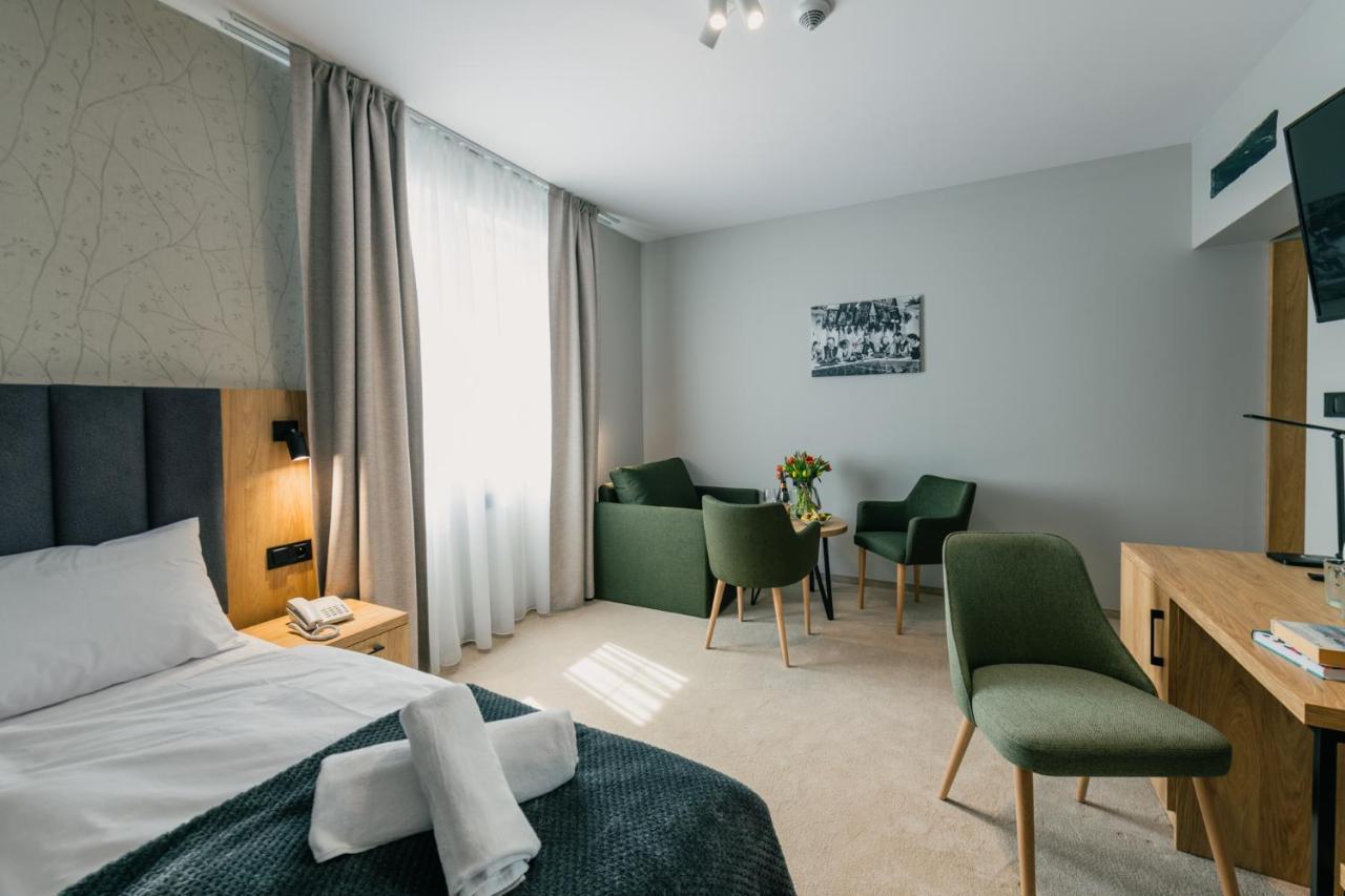 Country Club Zywiec Hotel Spa I Domki Caloroczne ภายนอก รูปภาพ